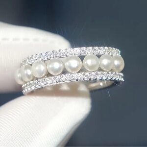 Exquisite Band Ring